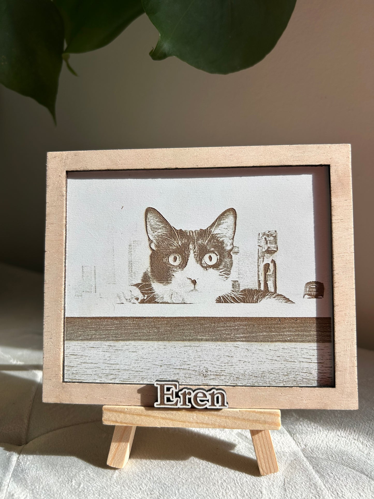 Retrato en lámina blanca